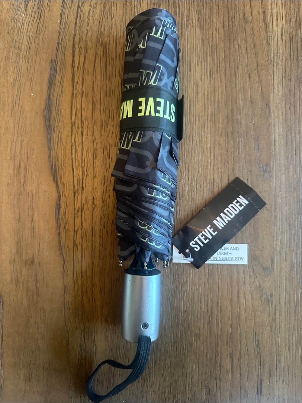 Steve Madden Foldable Umbrella in Black and Neon Yellow Accents